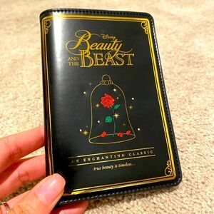 Kate Spade/Disney Passport holder